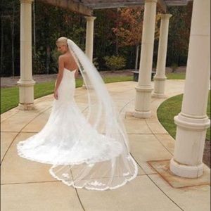 Ivory Mermaid Wedding Dress & Cathedral Veil